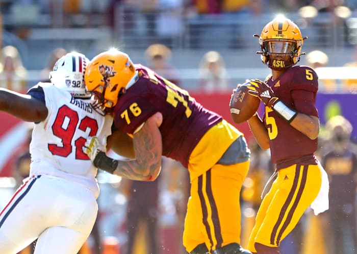 Arizona State QB Jayden Daniels